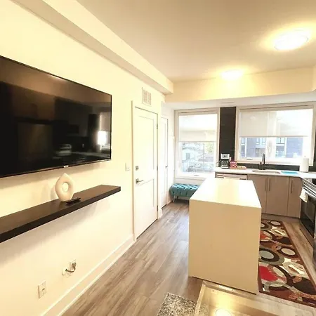 Exquisite, Bright & Modern Condo. Niagara Falls Exterior photo